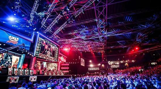 但在关键比 但在关键比