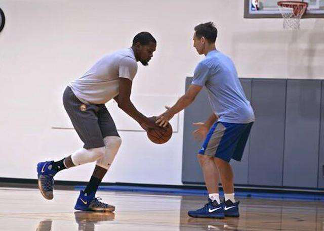 他不仅需要 他不仅需要